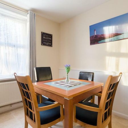 Well Presented 2 Bedroom House - Sleeps Four Leamington Spa Exteriör bild