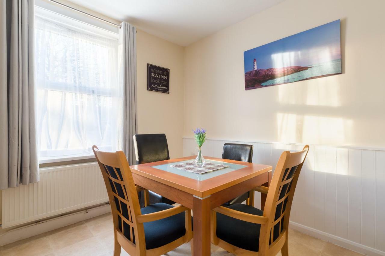 Well Presented 2 Bedroom House - Sleeps Four Leamington Spa Exteriör bild