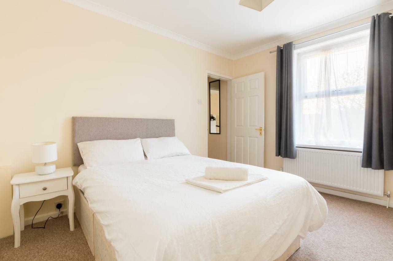 Well Presented 2 Bedroom House - Sleeps Four Leamington Spa Exteriör bild